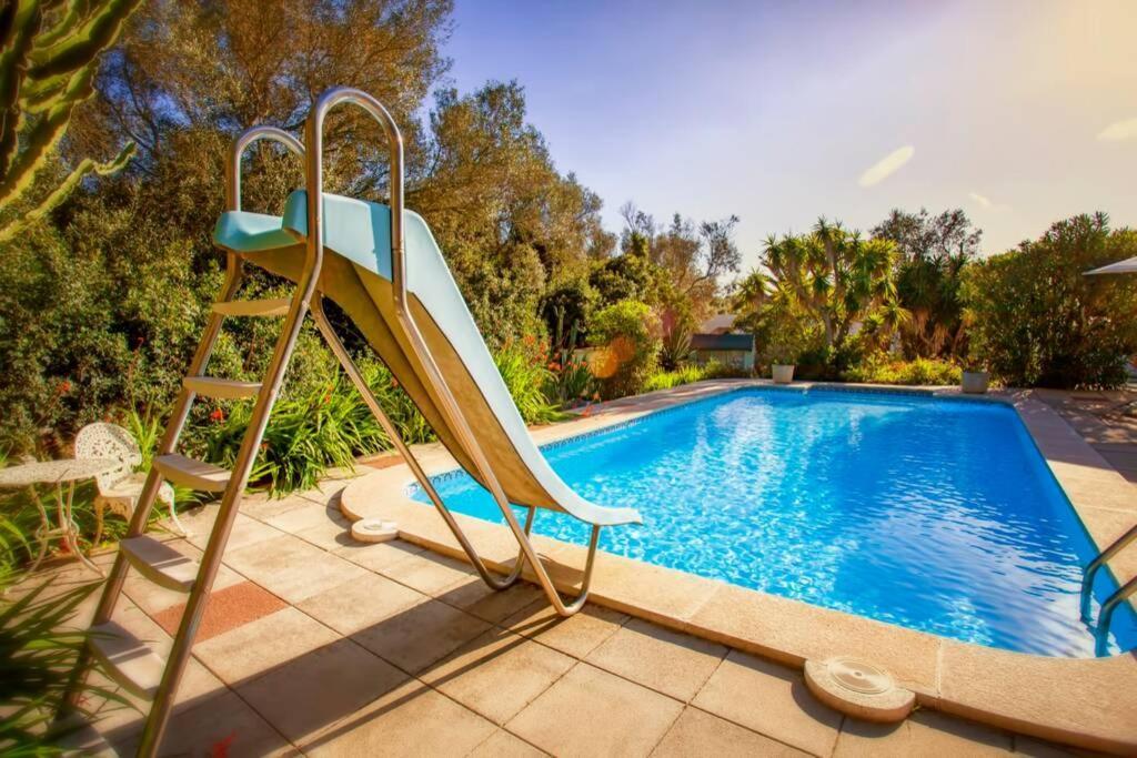 Villa Cecylia Es Canutells Екстериор снимка