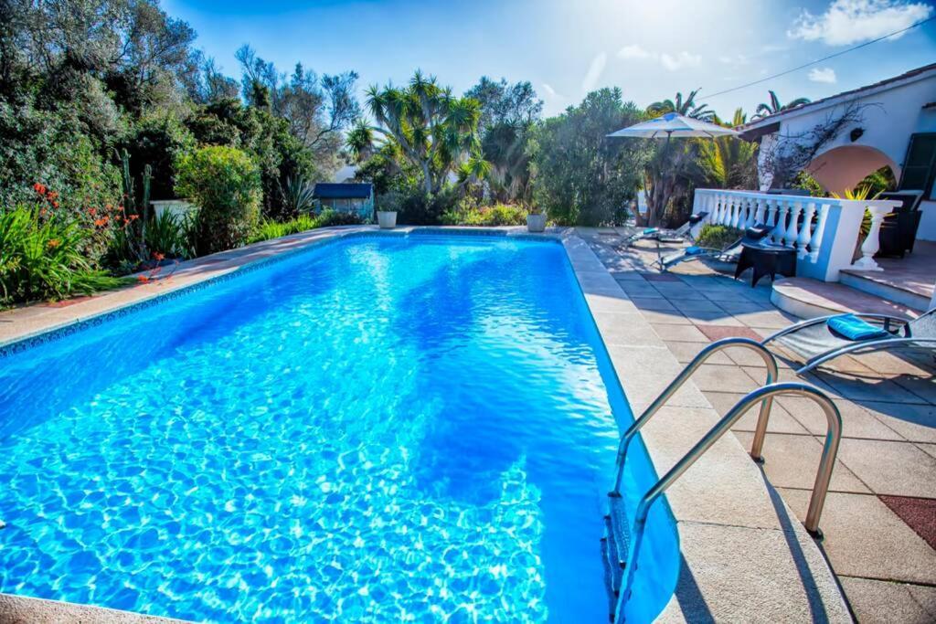 Villa Cecylia Es Canutells Екстериор снимка